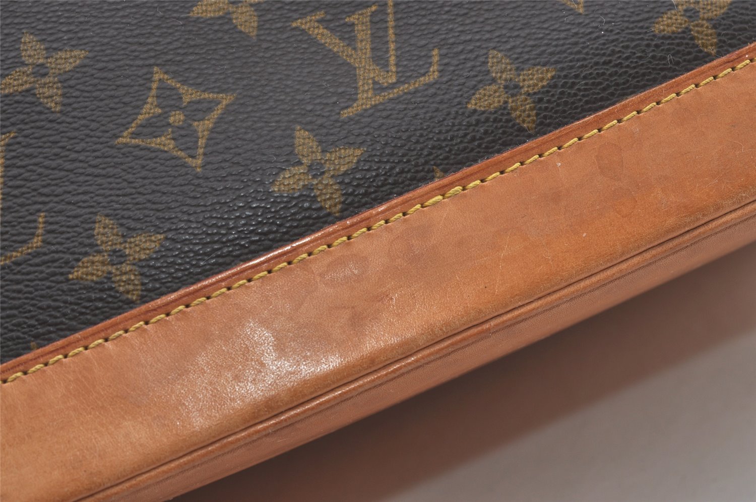 Authentic Louis Vuitton Monogram Alma Hand Bag Purse M51130 LV 4897I