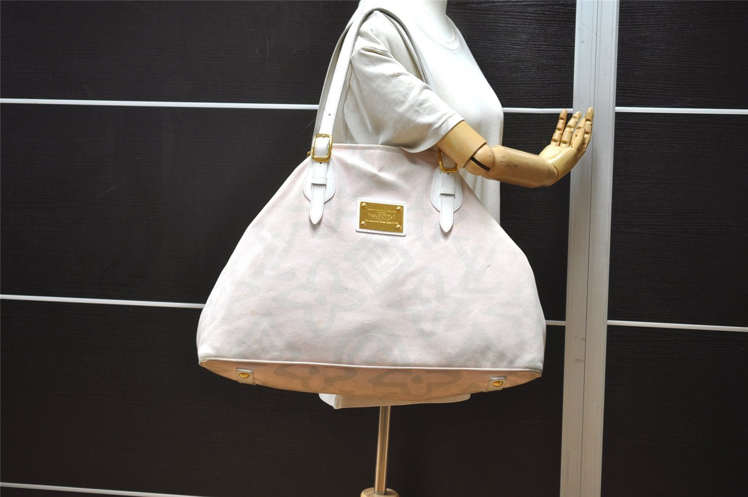 Authentic Louis Vuitton Cruise Line Tahitienne GM Tote Bag Pink M95673 LV 4899J