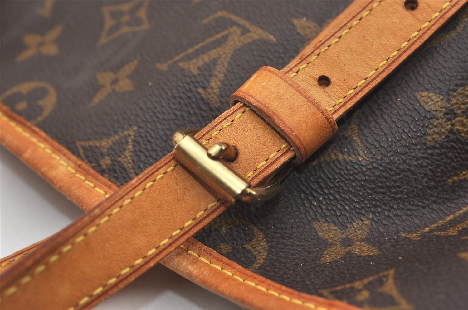 Authentic Louis Vuitton Monogram Bucket GM Shoulder Tote Bag M42236 Junk 4903J