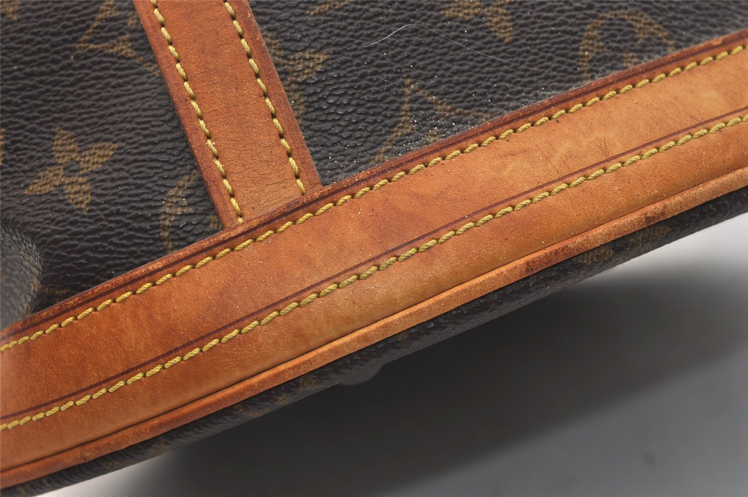 Authentic Louis Vuitton Monogram Bucket GM Shoulder Tote Bag M42236 Junk 4903J