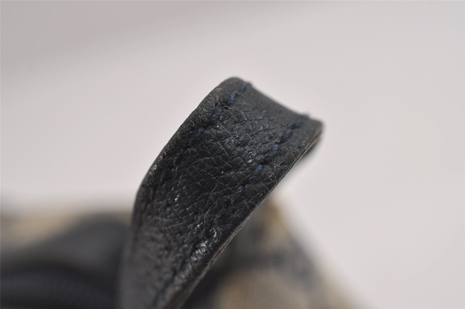 Authentic GUCCI Clutch Hand Bag Purse GG PVC Leather Navy Blue Junk 4905J