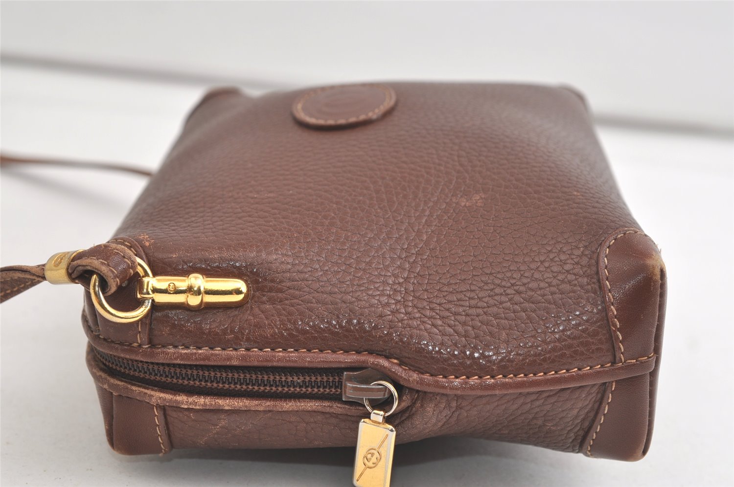 Authentic GUCCI Vintage Shoulder Cross Body Bag Purse Leather Brown 4906K