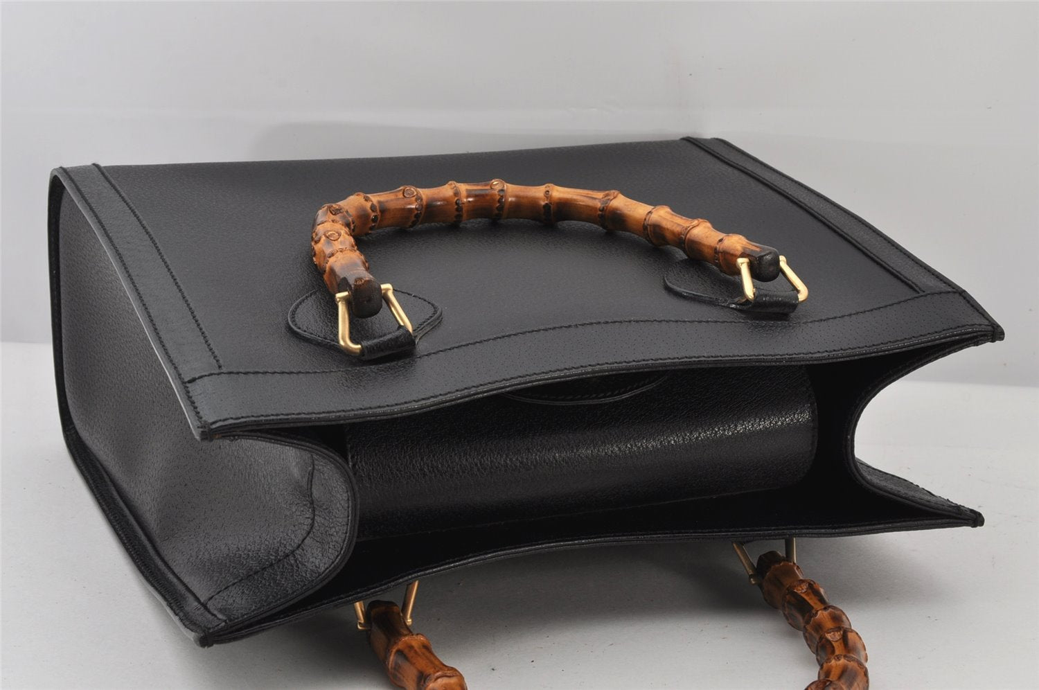 Authentic GUCCI Vintage Bamboo Hand Bag Leather Black Junk 4907K