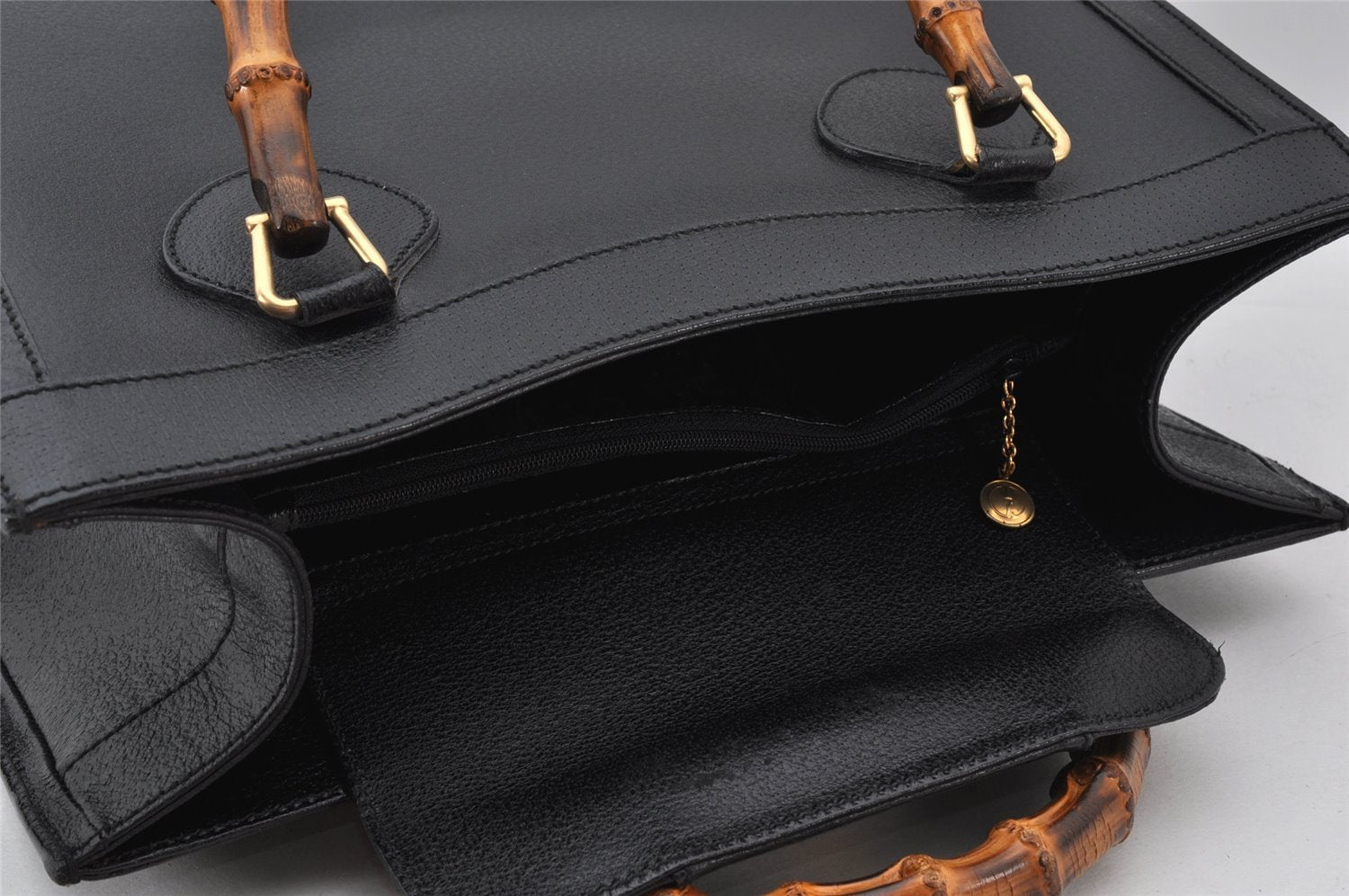 Authentic GUCCI Vintage Bamboo Hand Bag Leather Black Junk 4907K