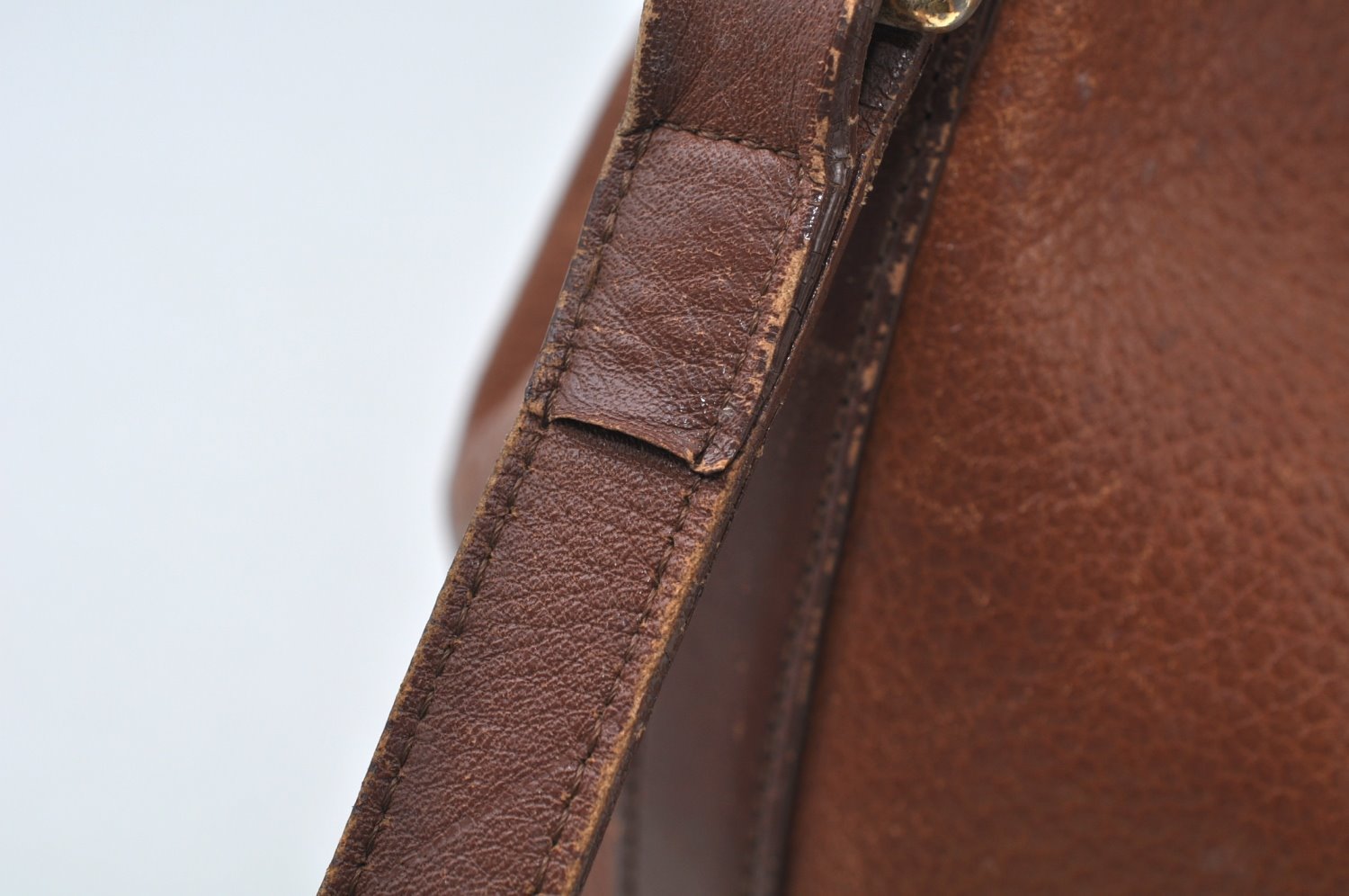 Authentic Burberrys Leather Shoulder Cross Body Drawstring Bag Purse Brown 4911J