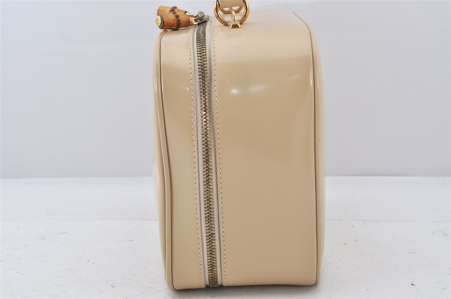 Authentic GUCCI Bamboo 2Way Shoulder Hand Bag Enamel Beige Junk 4915K
