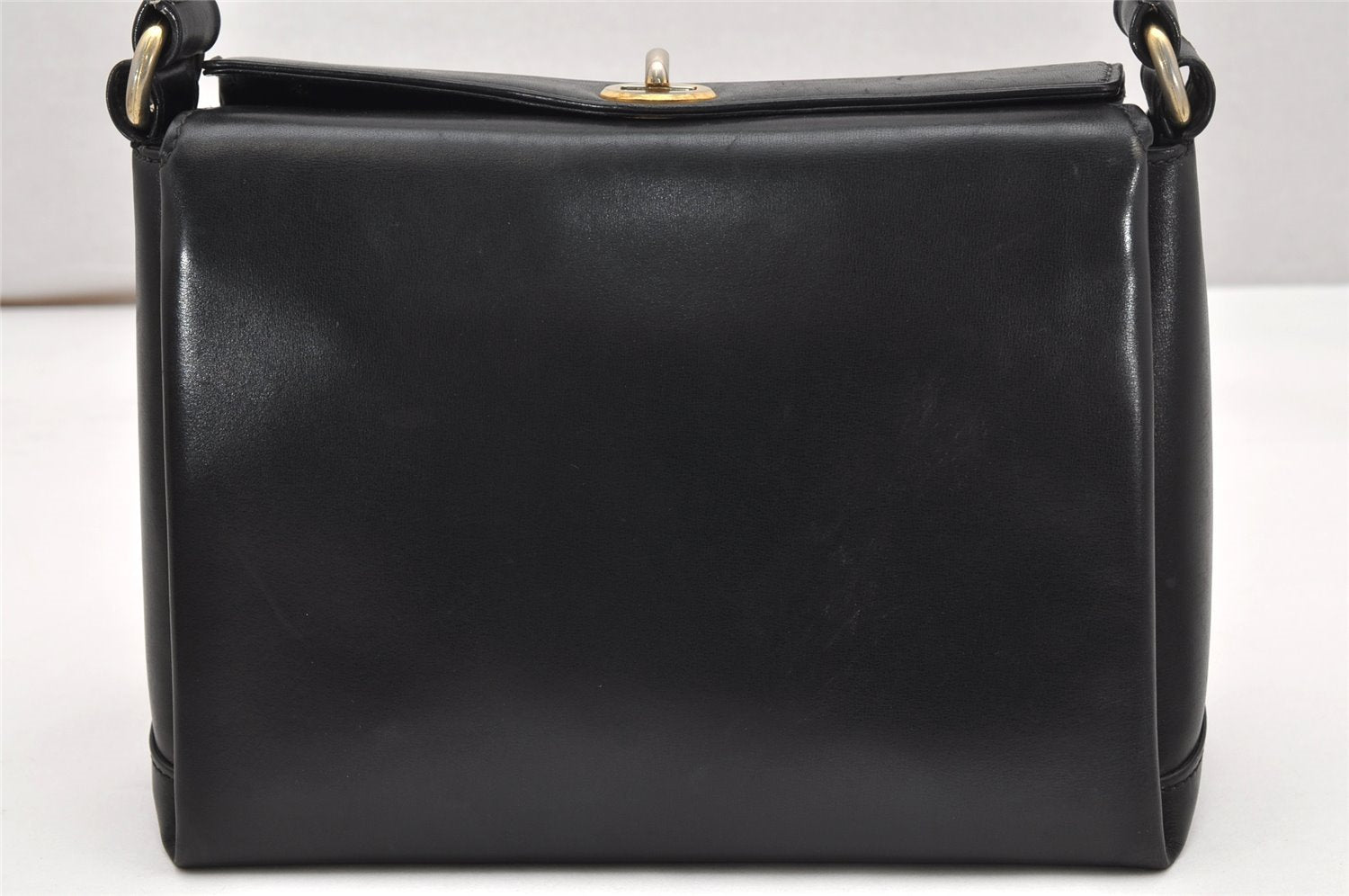 Authentic GUCCI Vintage Shoulder Hand Bag Purse Leather Black 4916K