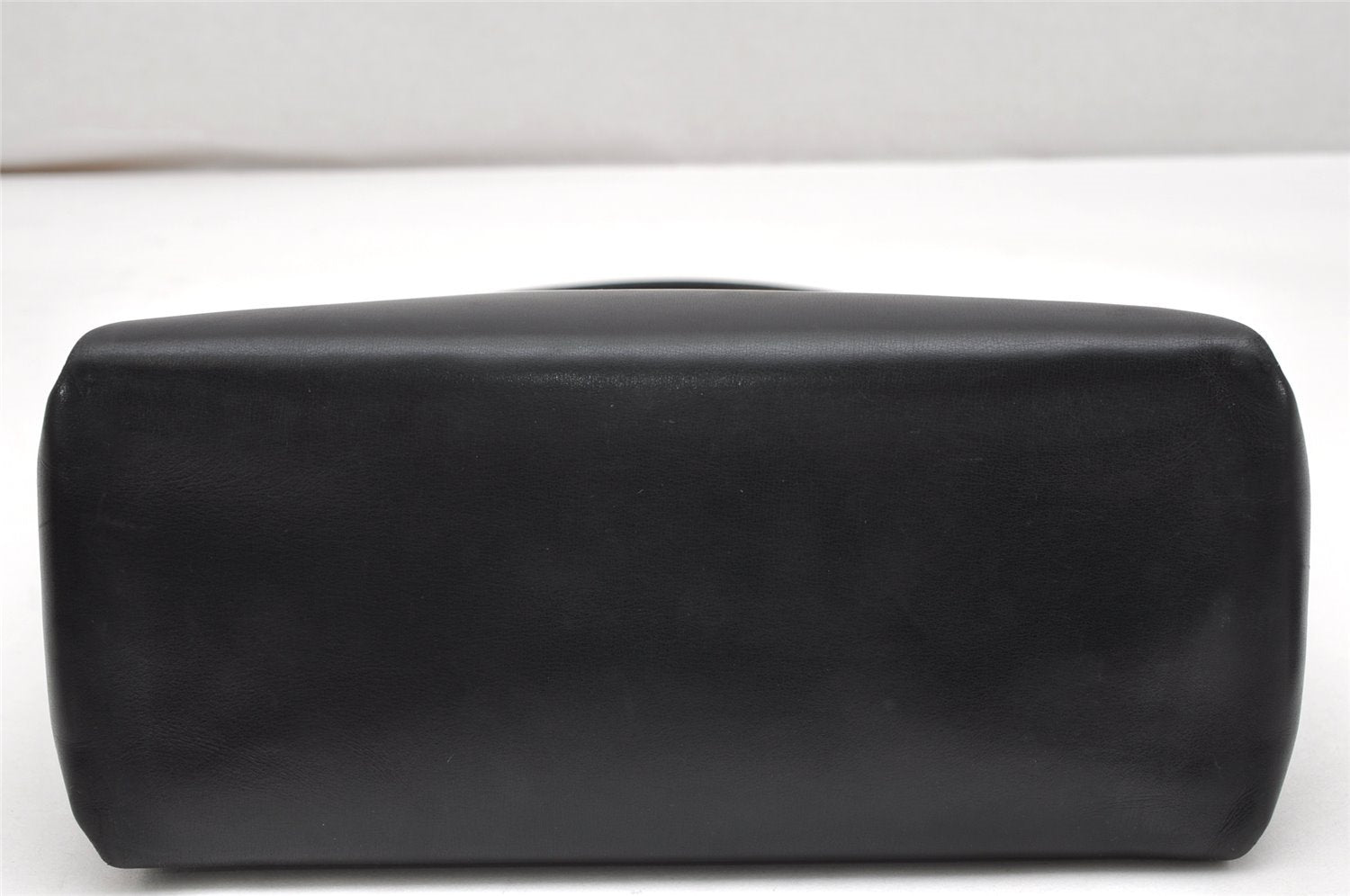 Authentic GUCCI Vintage Shoulder Hand Bag Purse Leather Black 4916K
