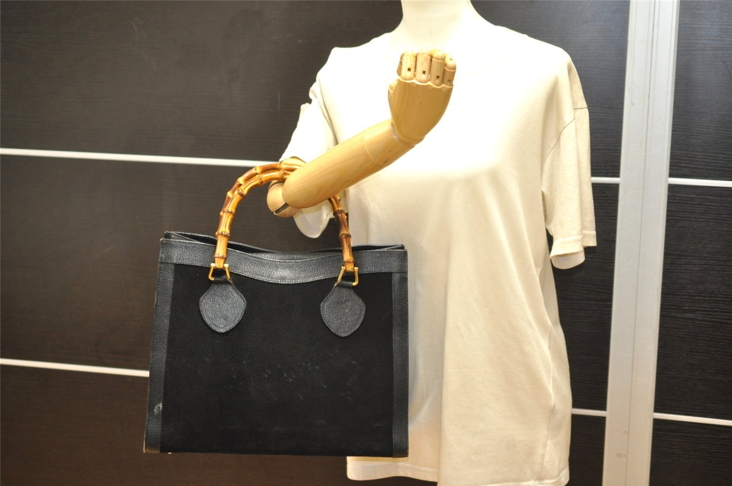 Authentic GUCCI Vintage Bamboo Hand Bag Suede Leather Black 4927K