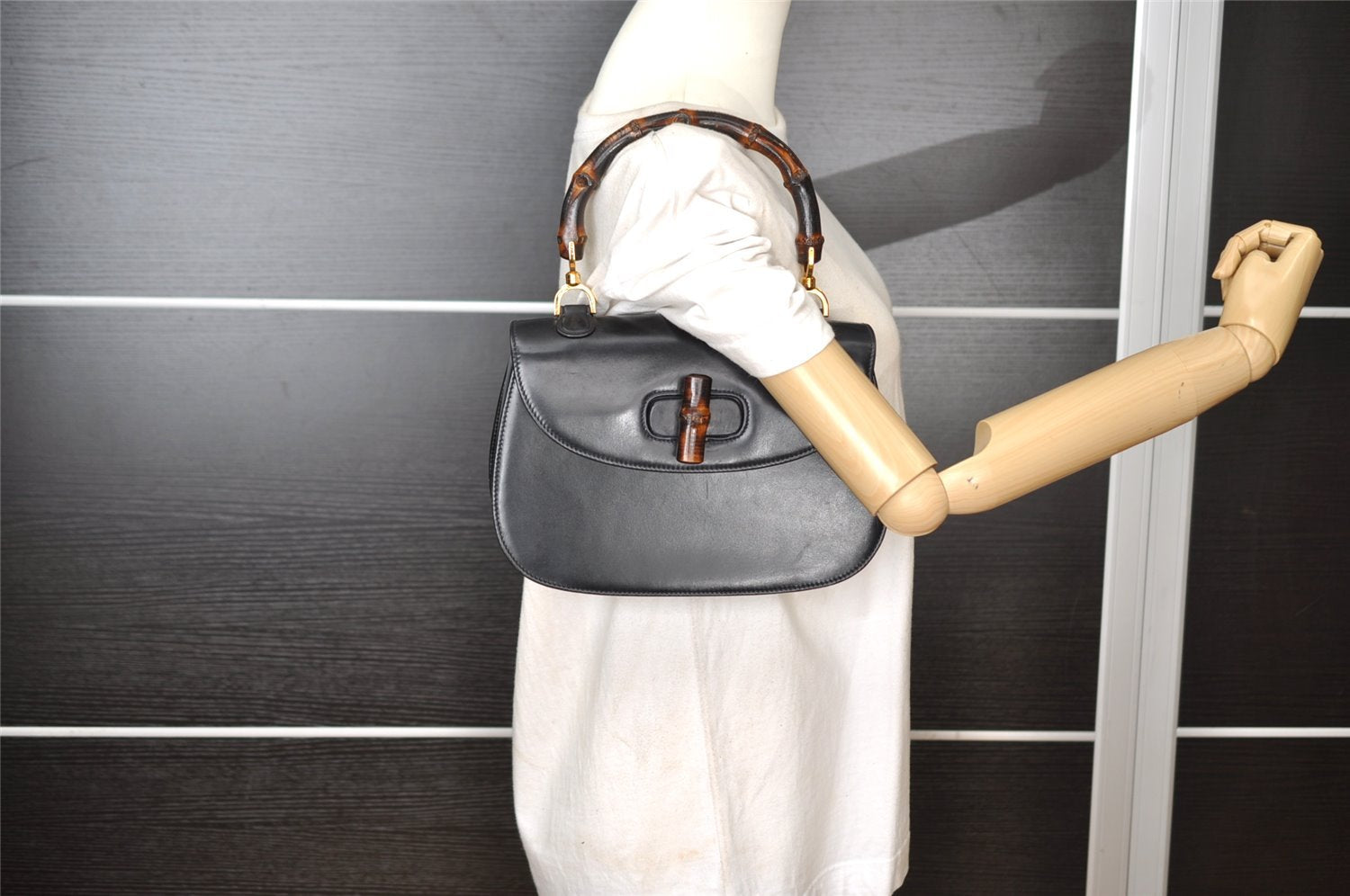 Authentic GUCCI Vintage Bamboo Hand Bag Purse Leather Black 4929I