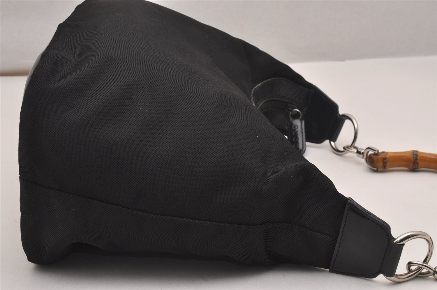 Authentic GUCCI Bamboo Vintage Shoulder Bag Nylon Leather Black Junk 4929J