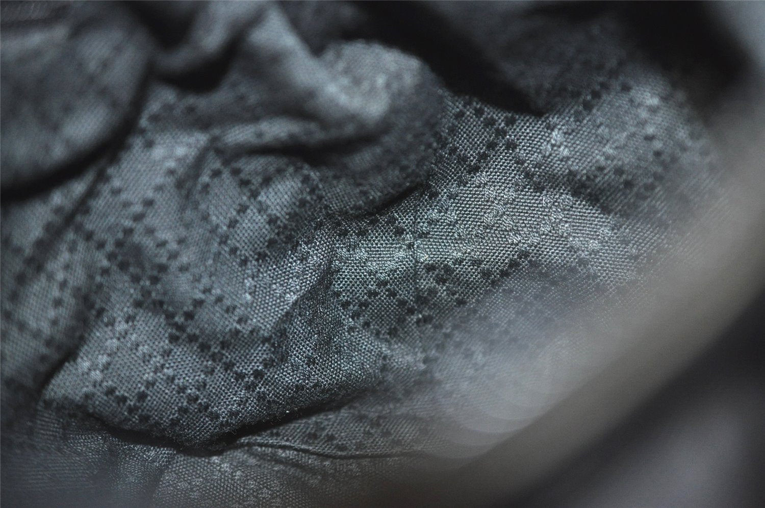 Authentic GUCCI Bamboo Vintage Shoulder Bag Nylon Leather Black Junk 4929J