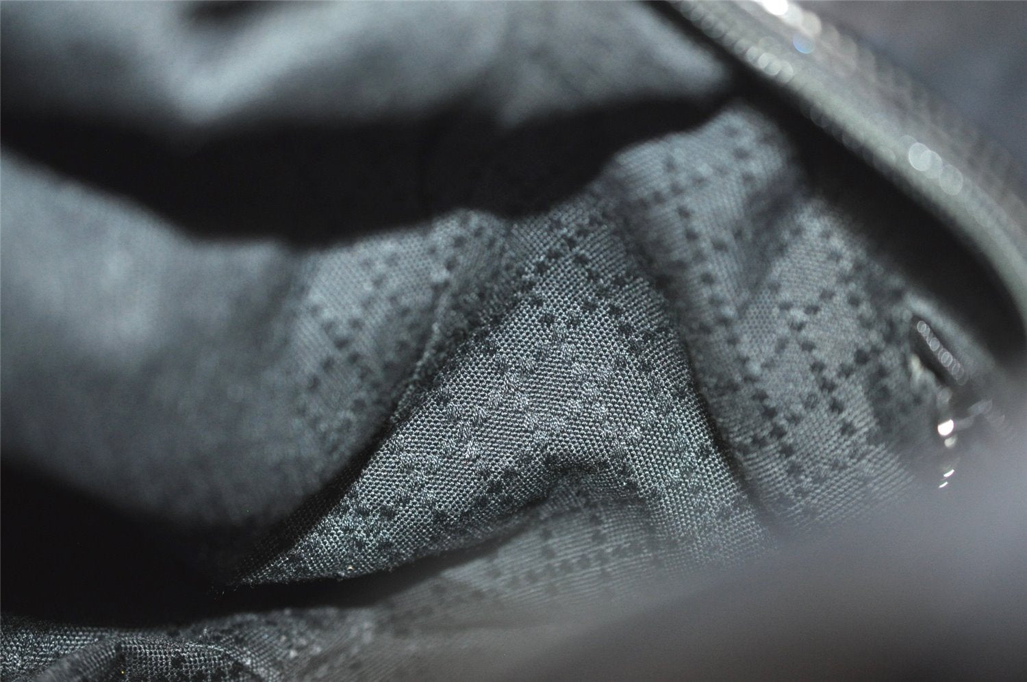 Authentic GUCCI Bamboo Vintage Shoulder Bag Nylon Leather Black Junk 4929J