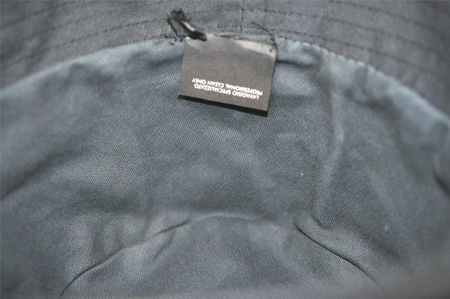 Authentic GUCCI Vintage Bucket Hat GG Canvas Leather Size M 22