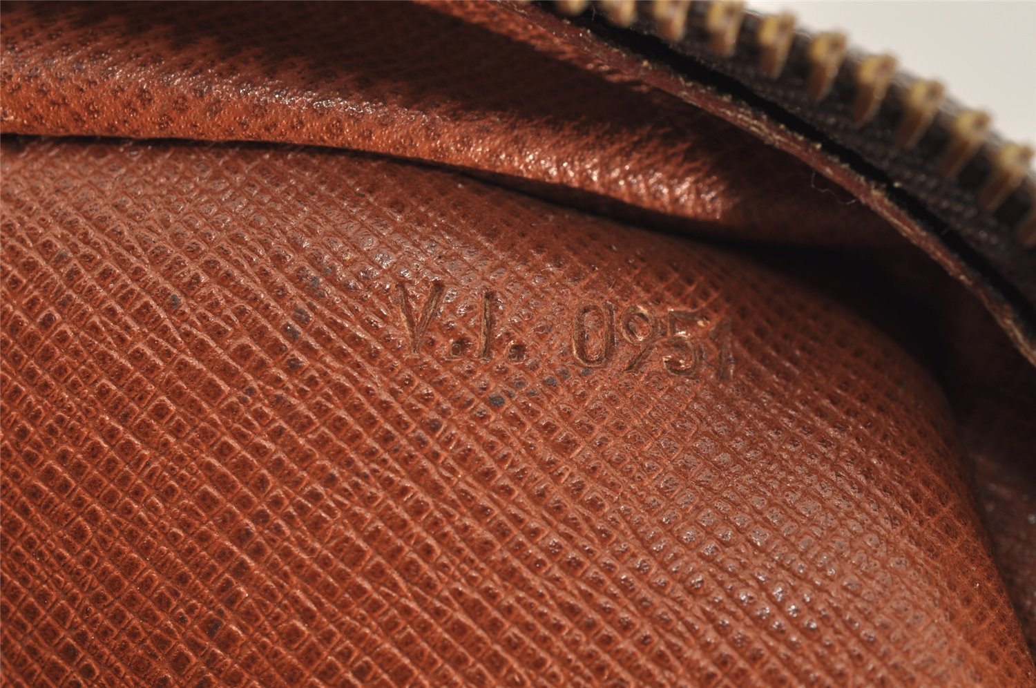 Authentic Louis Vuitton Monogram Porte Documents Voyage M53361 Briefcase 4936I