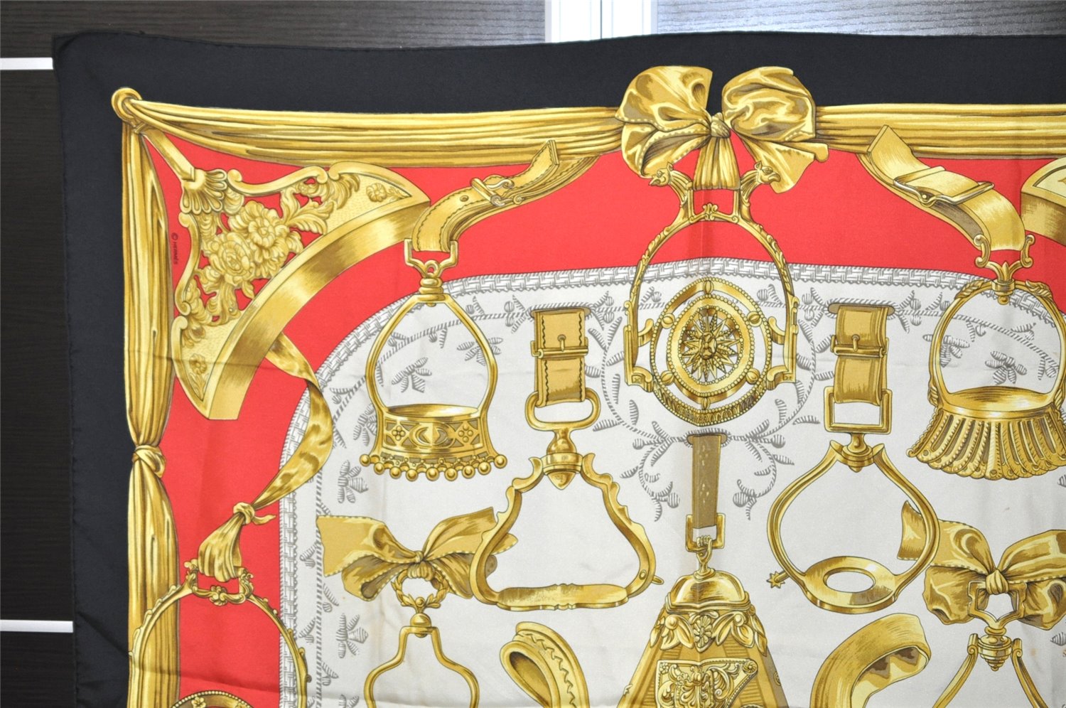 Authentic HERMES Carre 90 Scarf 