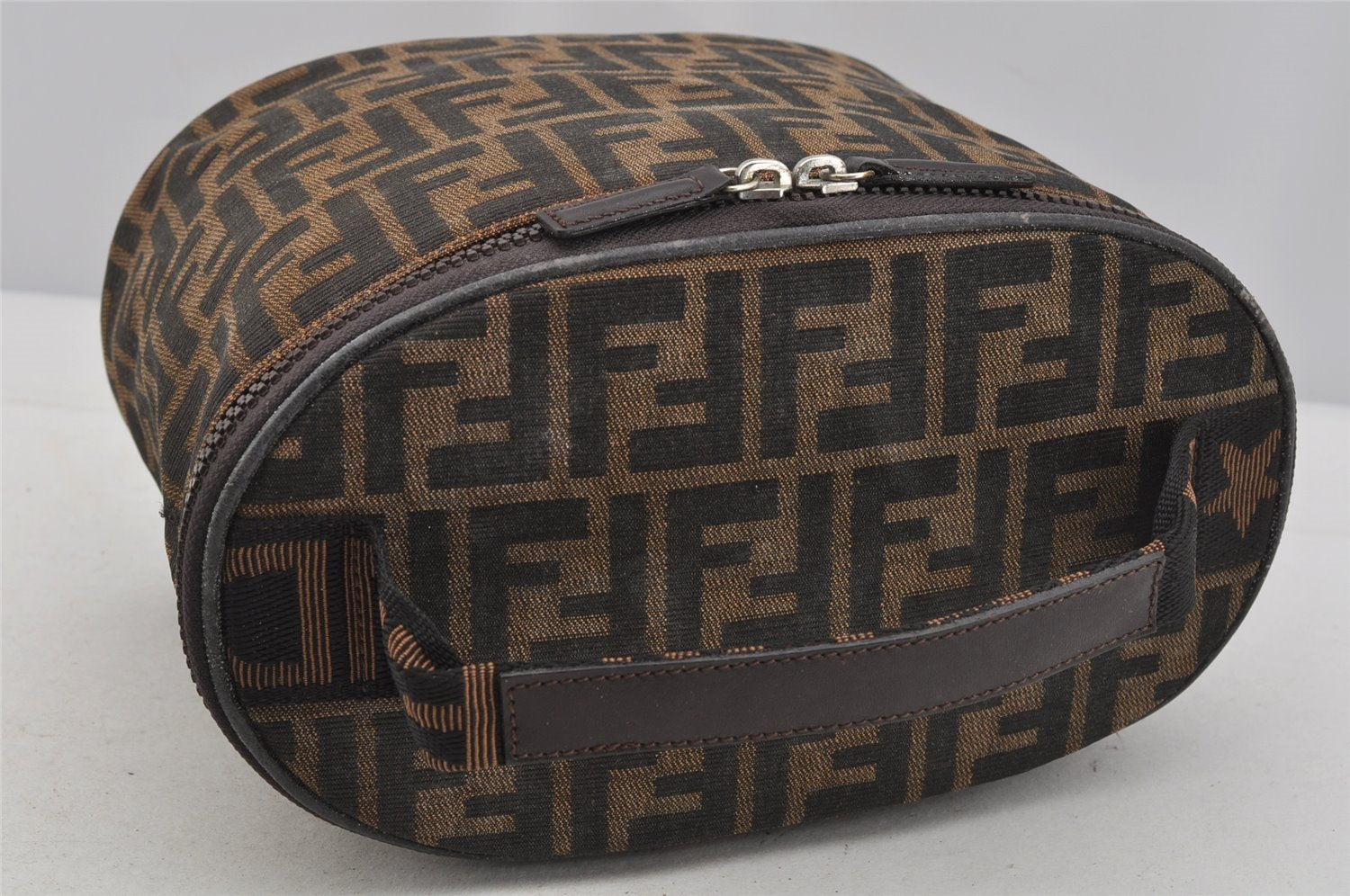 Authentic FENDI Zucca Vanity Hand Bag Pouch Canvas Leather Brown Junk 4942J