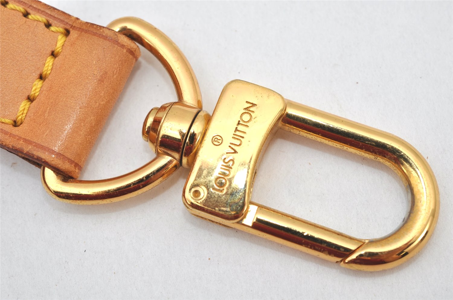 Authentic Louis Vuitton Leather Shoulder Strap Beige 40.4-47.6
