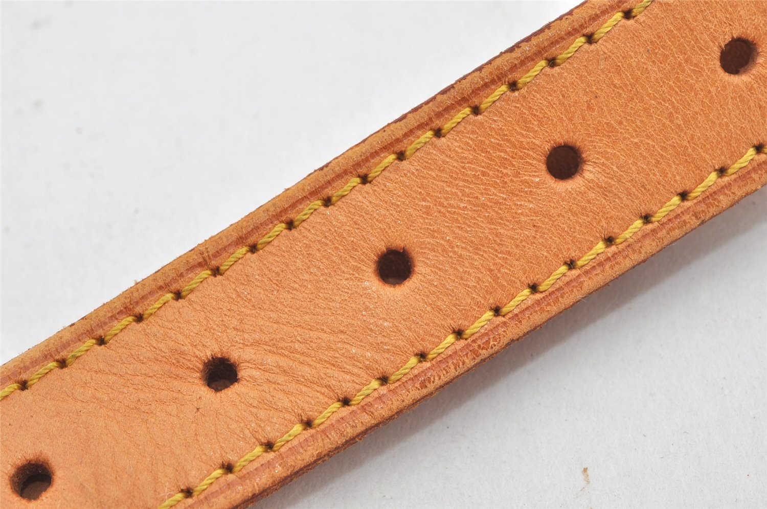 Authentic Louis Vuitton Leather Shoulder Strap Beige 40.4-47.6