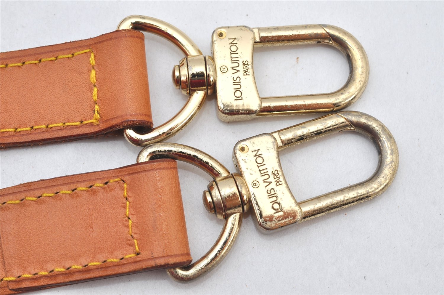 Authentic Louis Vuitton Leather Shoulder Strap Beige 40.6-47.8