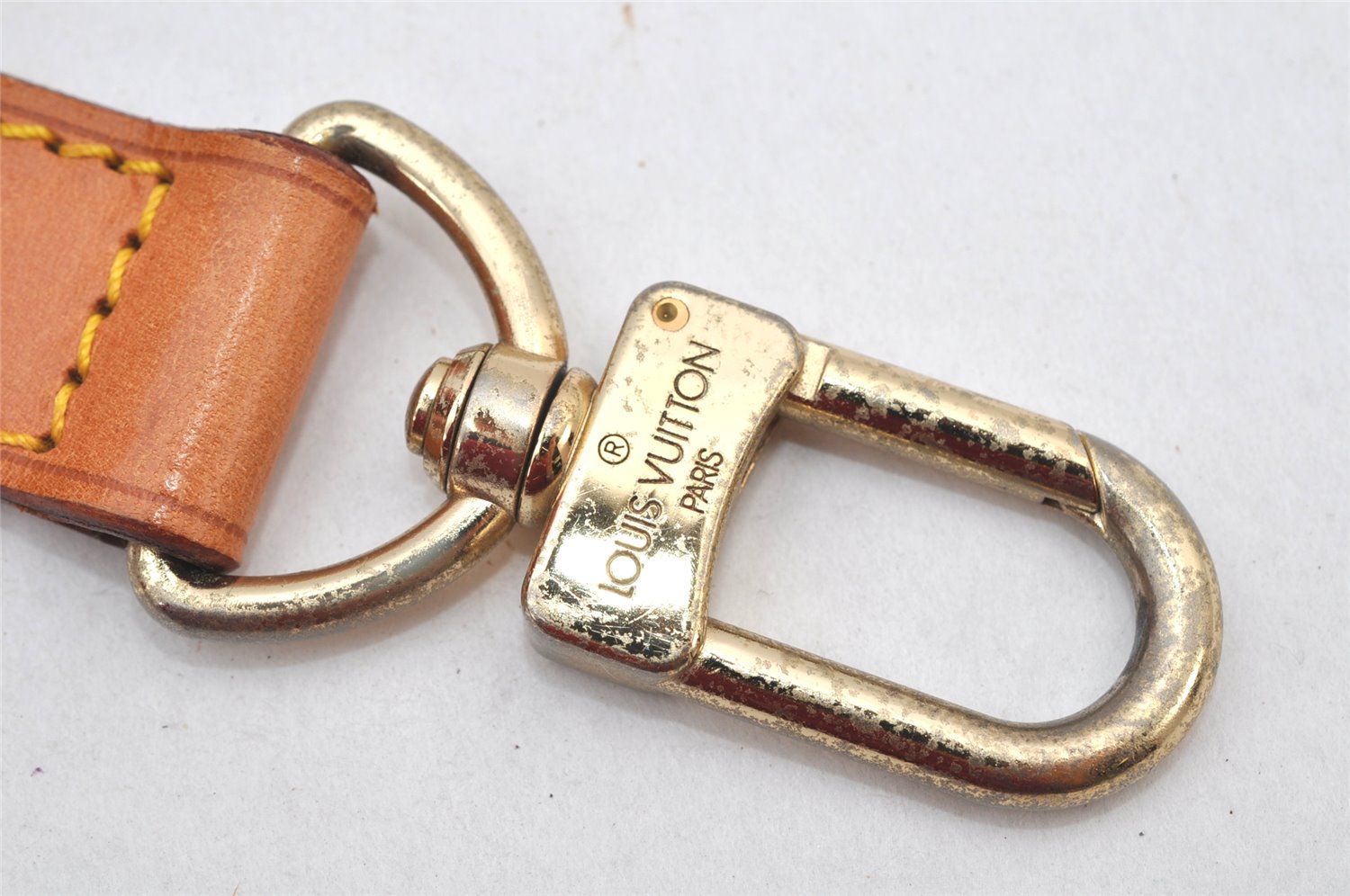 Authentic Louis Vuitton Leather Shoulder Strap Beige 40.6-47.8