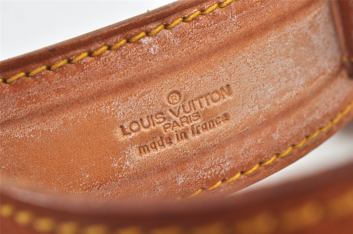 Authentic Louis Vuitton Leather Shoulder Strap Beige 40.6-47.8