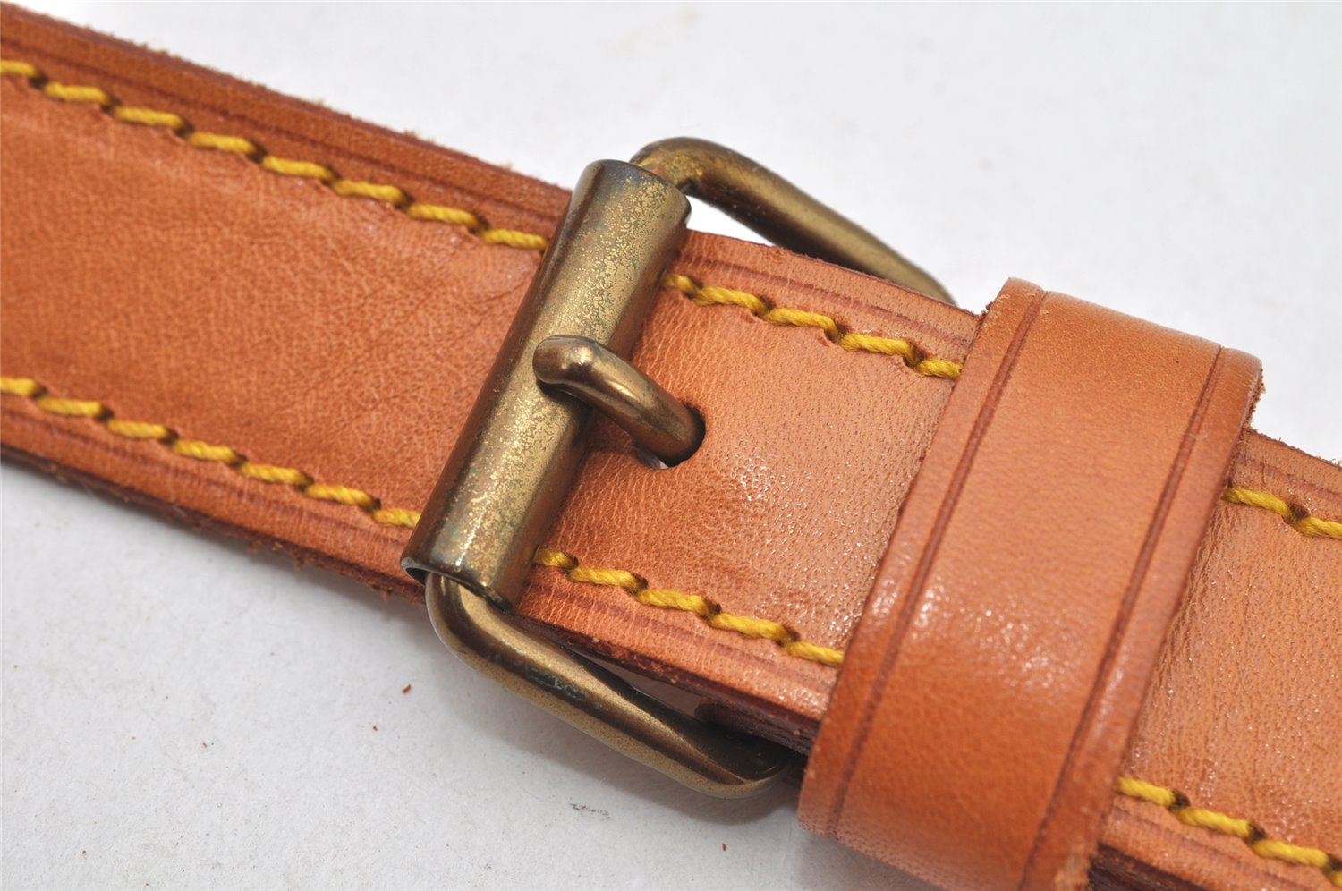 Authentic Louis Vuitton Leather Shoulder Strap Beige 40.6-47.8