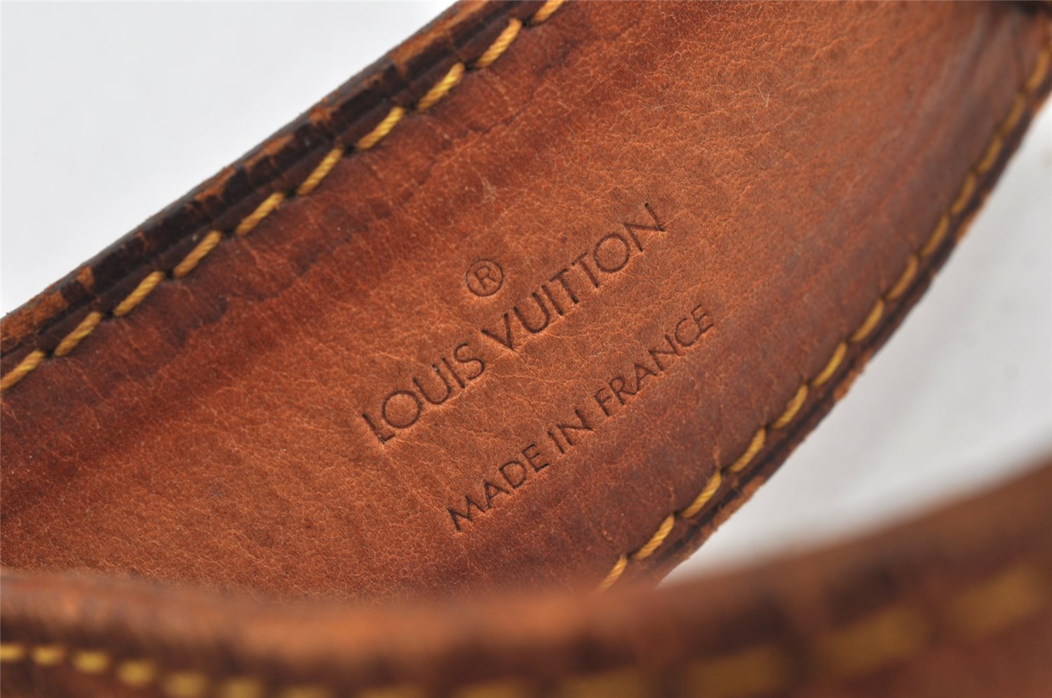 Authentic Louis Vuitton Leather Shoulder Strap Beige 36.4-43.3