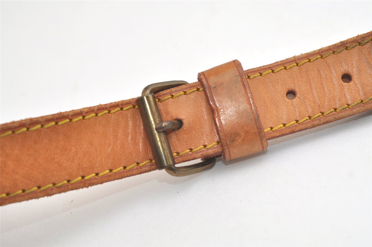 Authentic Louis Vuitton Leather Shoulder Strap Beige 40.9-47.8