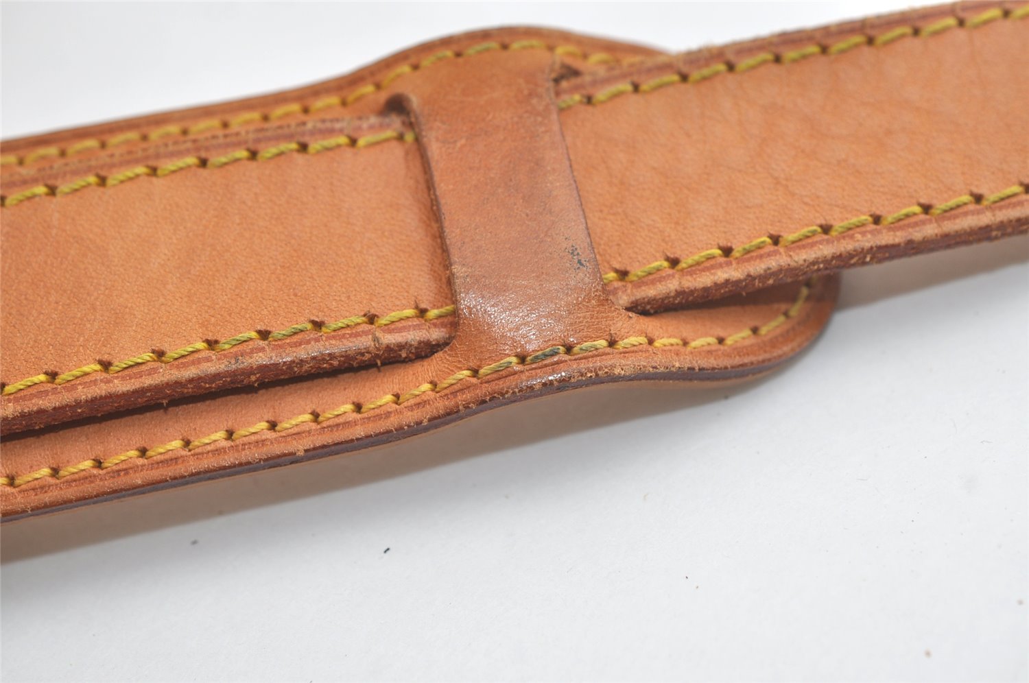 Authentic Louis Vuitton Leather Shoulder Strap Beige 40.9-47.8