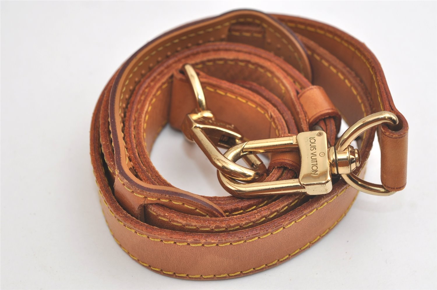Authentic Louis Vuitton Leather Shoulder Strap Beige 40.9-47.8