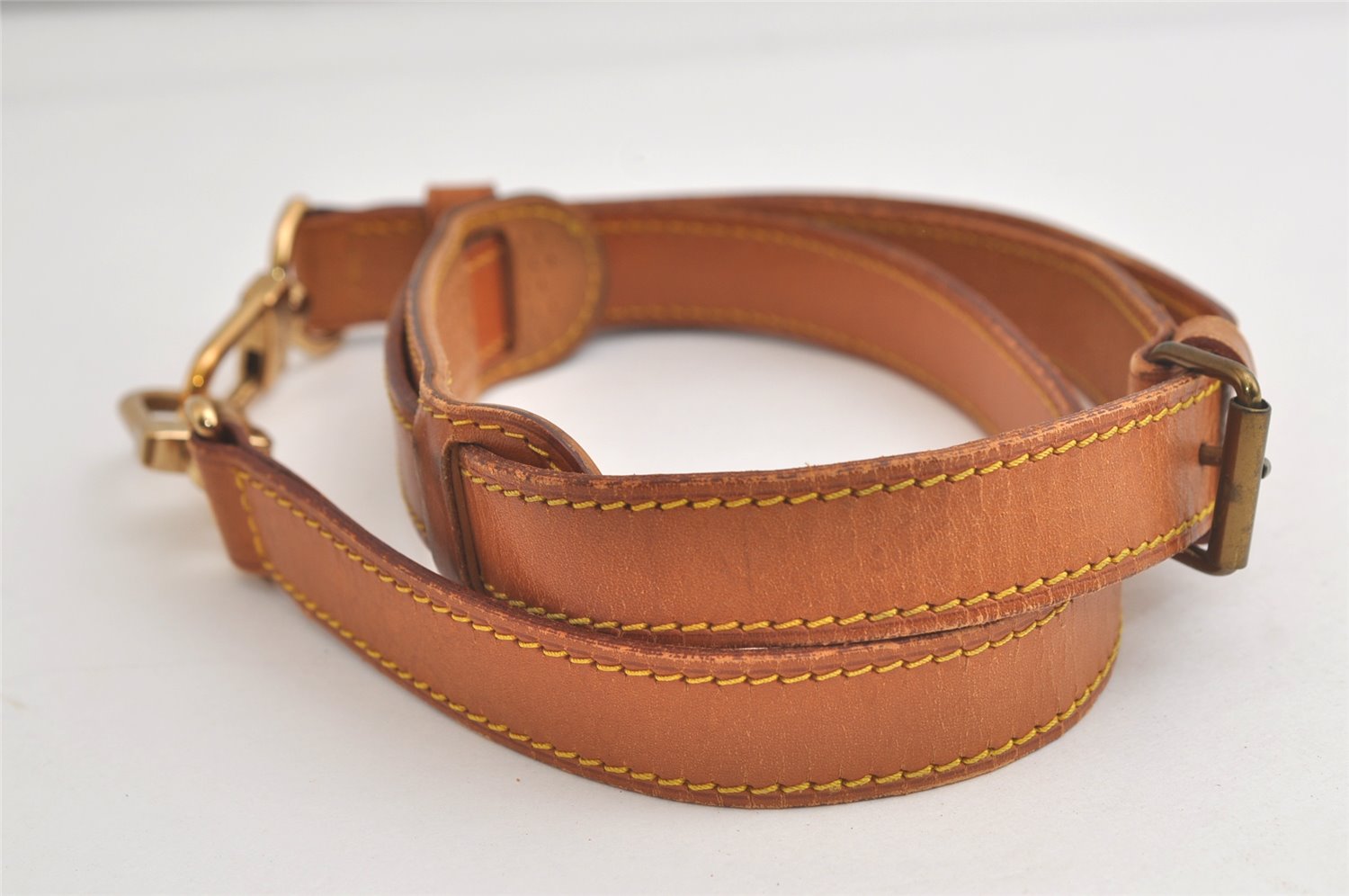 Authentic Louis Vuitton Leather Shoulder Strap Beige 40.7-47.6