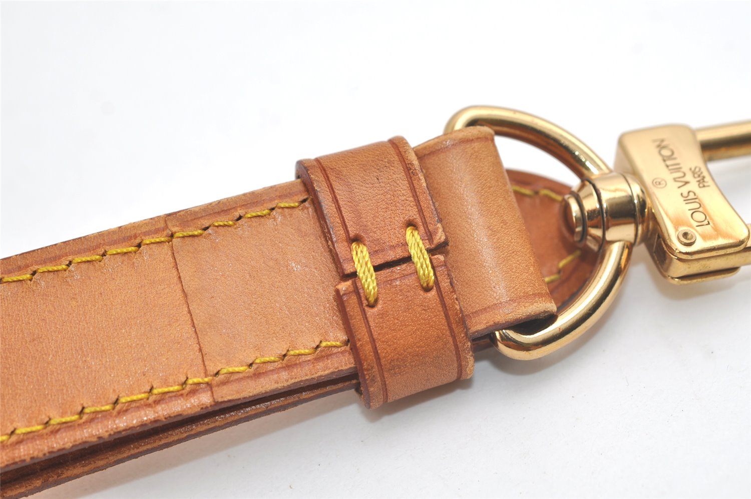 Authentic Louis Vuitton Leather Shoulder Strap Beige 40.7-47.6