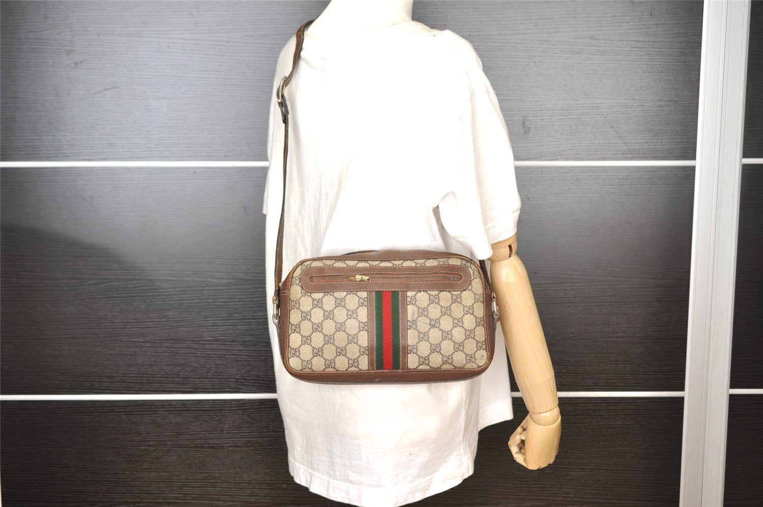 Authentic GUCCI Web Sherry Line Shoulder Cross Bag GG PVC Leather Brown 4961I