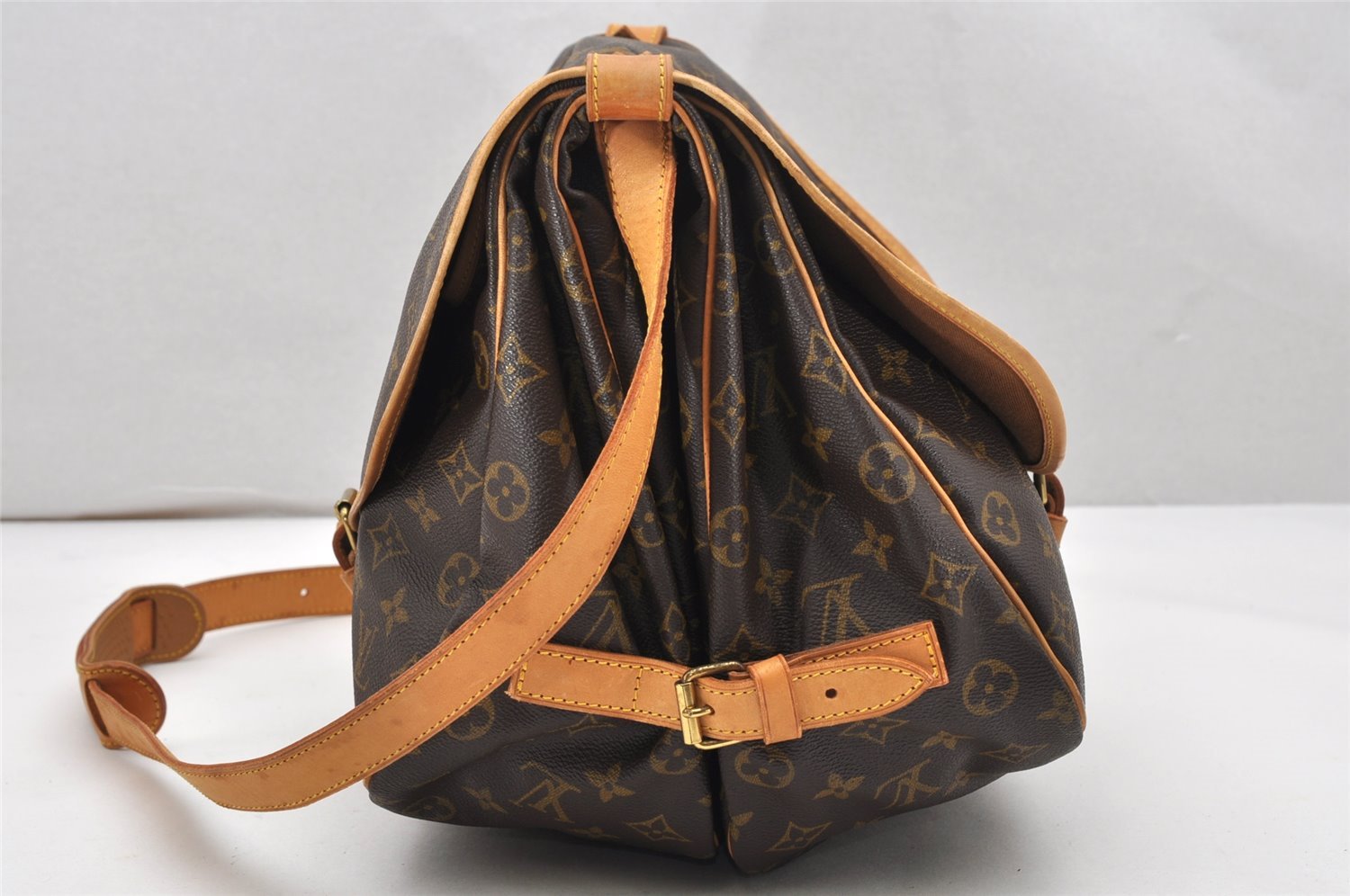 Authentic Louis Vuitton Monogram Saumur 35 Shoulder Cross Bag M42254 LV 4963K