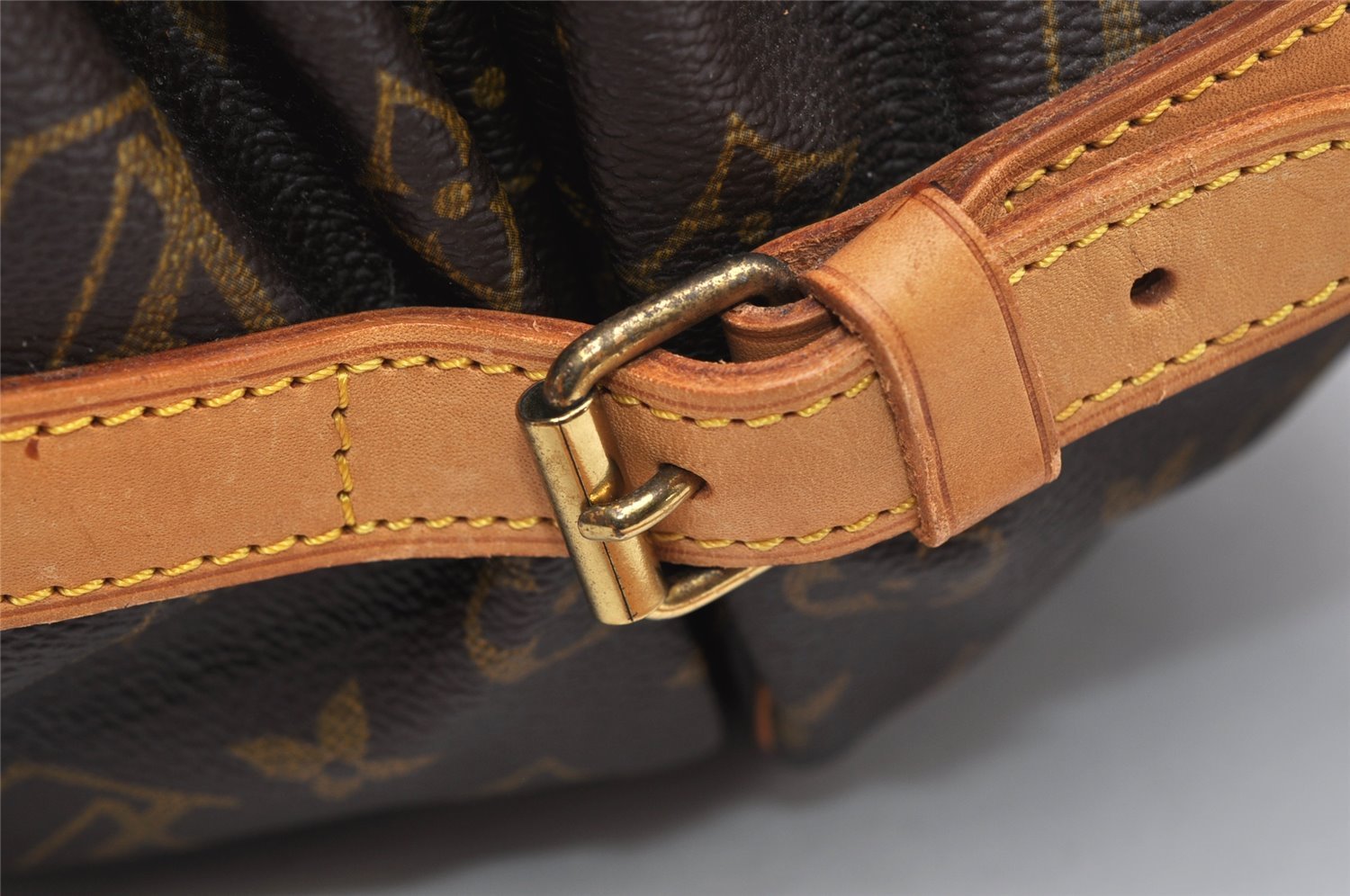 Authentic Louis Vuitton Monogram Saumur 35 Shoulder Cross Bag M42254 LV 4963K