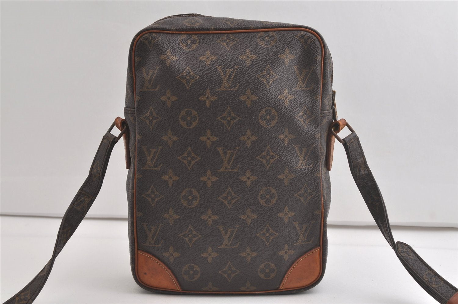 Authentic Louis Vuitton Monogram Danube MM Shoulder Cross Bag M45264 LV 4964K