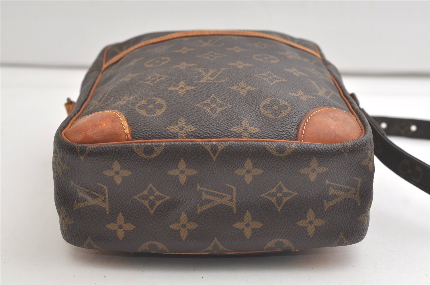 Authentic Louis Vuitton Monogram Danube MM Shoulder Cross Bag M45264 LV 4964K