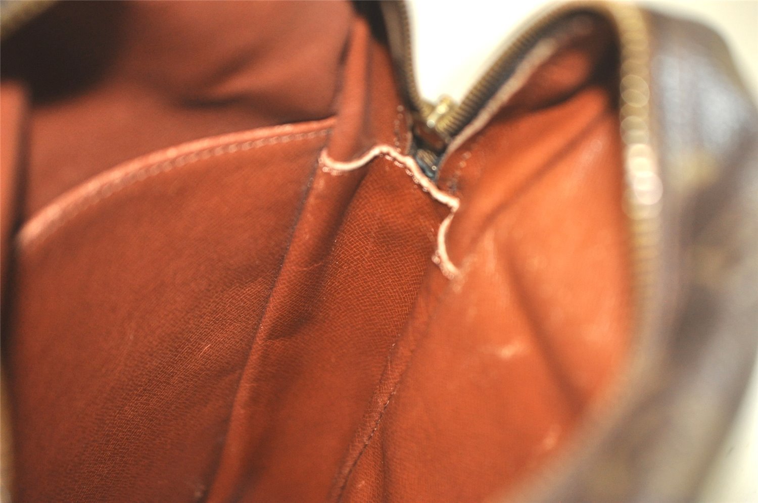 Authentic Louis Vuitton Monogram Danube MM Shoulder Cross Bag M45264 LV 4964K