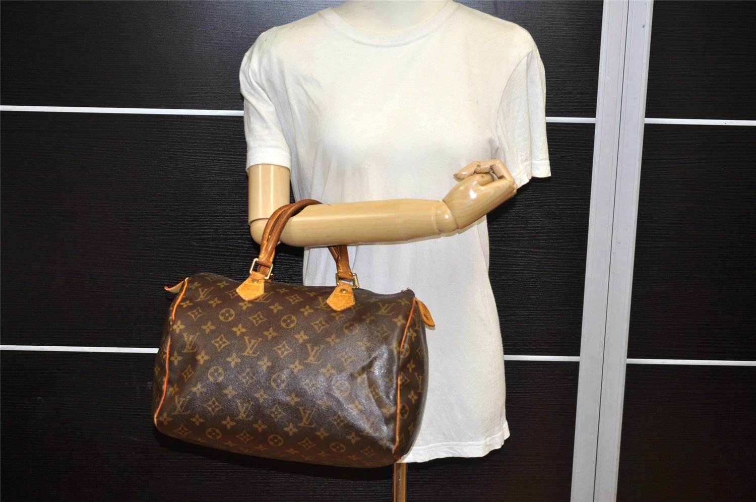 Authentic Louis Vuitton Monogram Speedy 30 Hand Boston Bag M41526 LV Junk 4966K