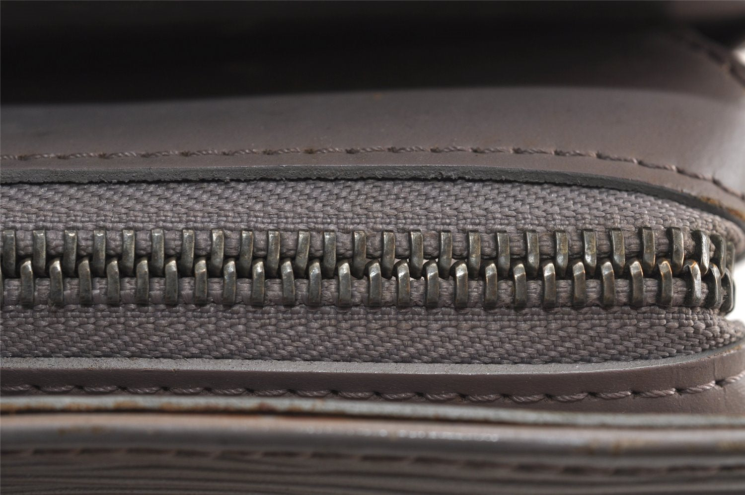 Authentic Louis Vuitton Epi Croisette GM Shoulder Hand Bag Gray M5250B LV 4972J