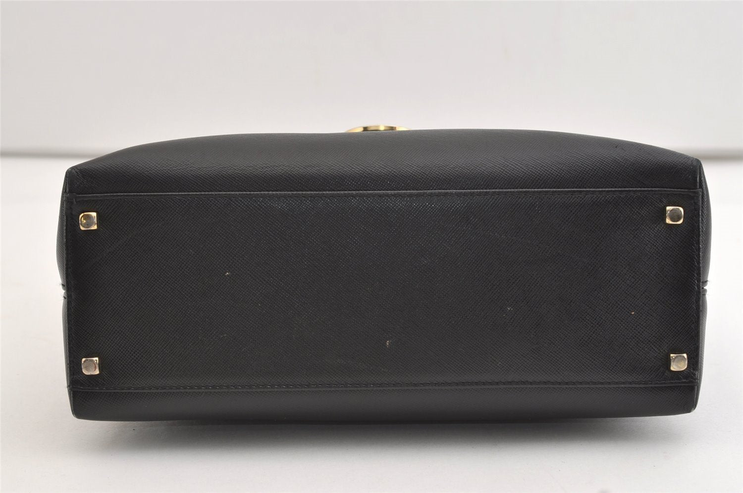 Authentic Salvatore Ferragamo Gancini Leather 2Way Shoulder Hand Bag Black 4974J