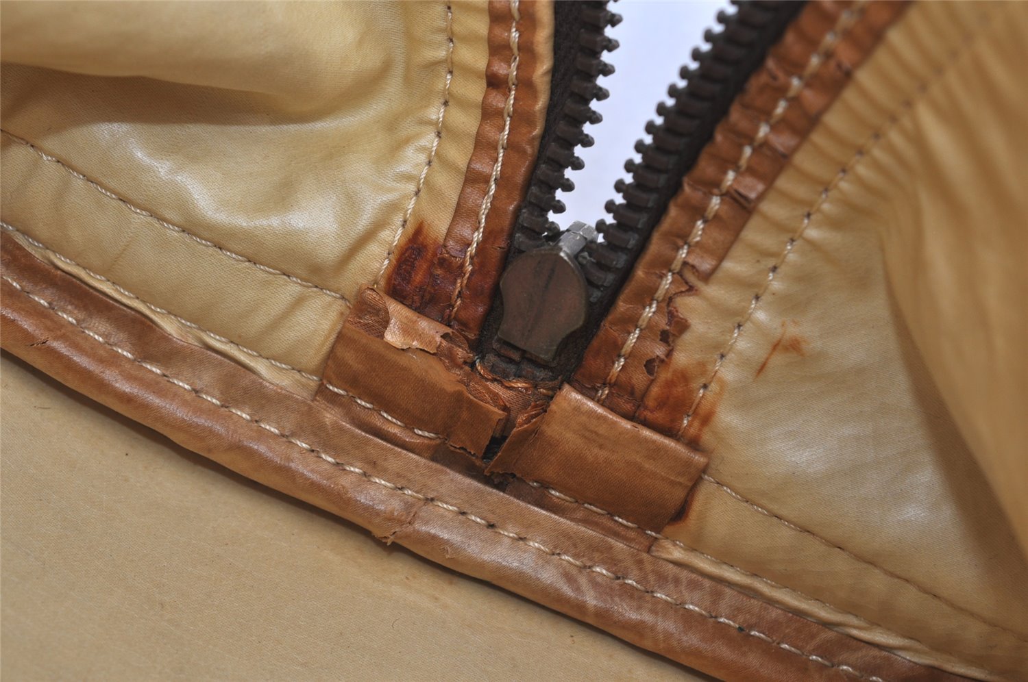 Authentic Louis Vuitton Monogram Sac Sport Travel Hand Bag Old Model LV 4975K