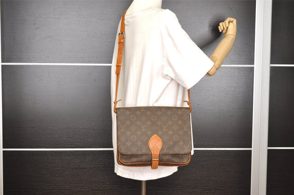 Authentic Louis Vuitton Monogram Cartouchiere GM Shoulder Bag Old Model 4977I