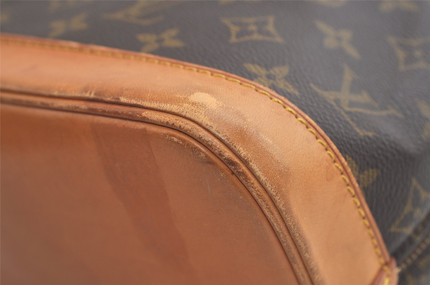 Authentic Louis Vuitton Monogram Alma Hand Bag Purse M51130 LV 4977K