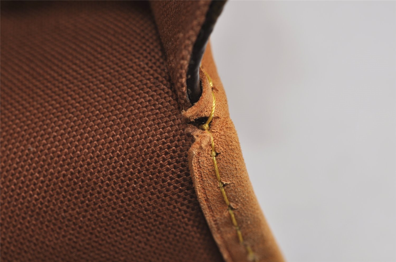 Auth Louis Vuitton Monogram Messenger Bosphore PM Shoulder Bag M40106 LV 4979J