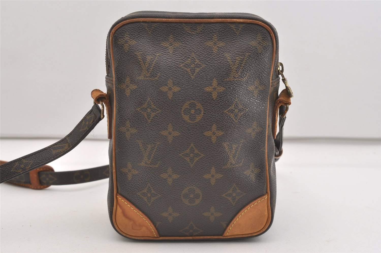 Authentic Louis Vuitton Monogram Amazone Shoulder Cross Body Bag M45236 LV 4980J
