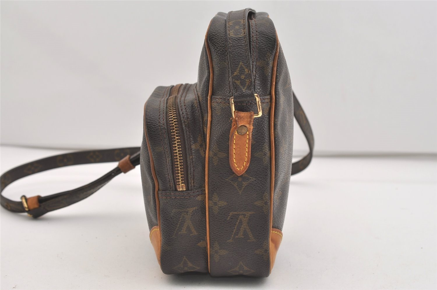 Authentic Louis Vuitton Monogram Amazone Shoulder Cross Body Bag M45236 LV 4980J