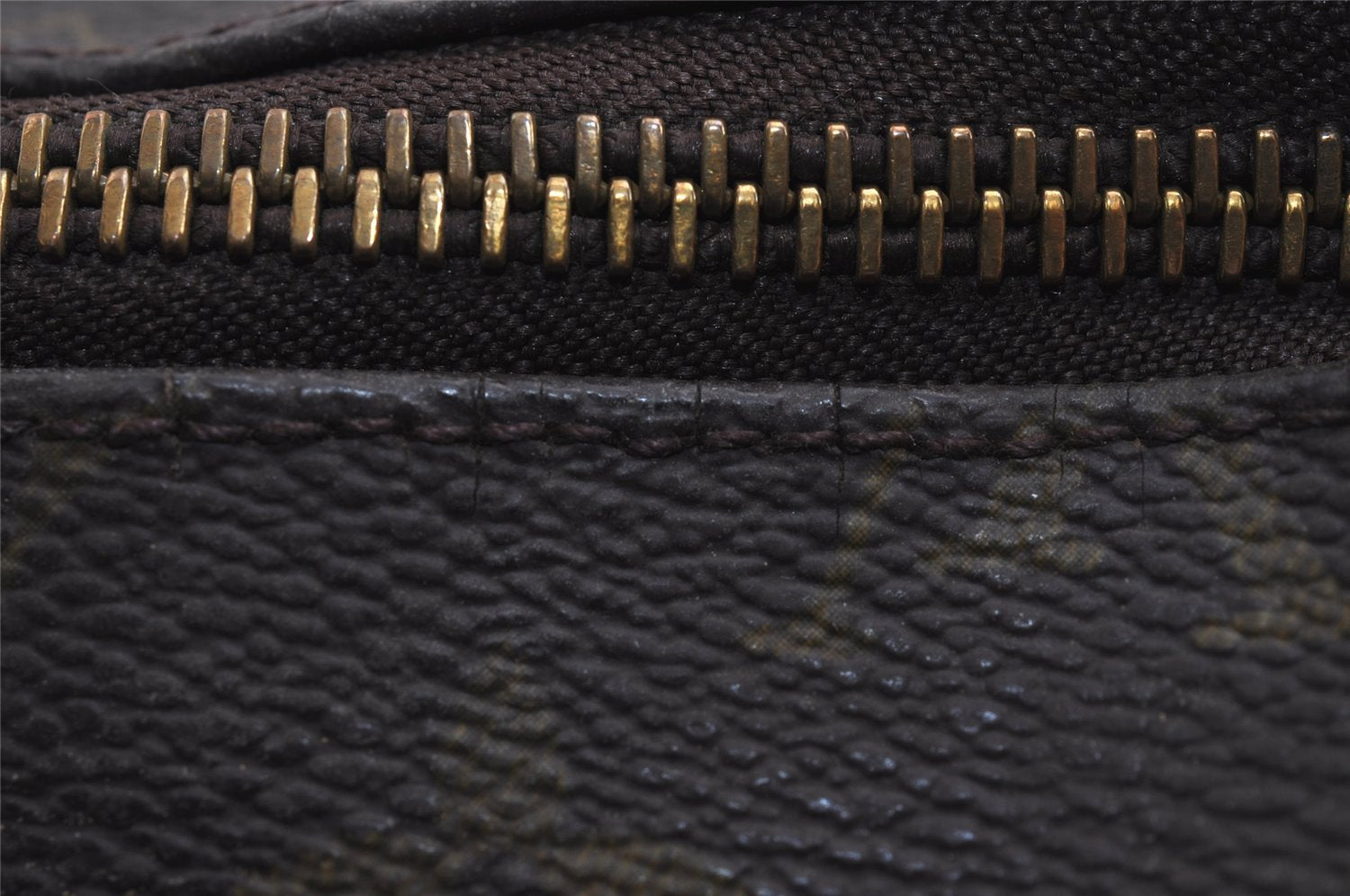 Authentic Louis Vuitton Monogram Boulogne 30 Shoulder Bag Old Model Junk 4981J