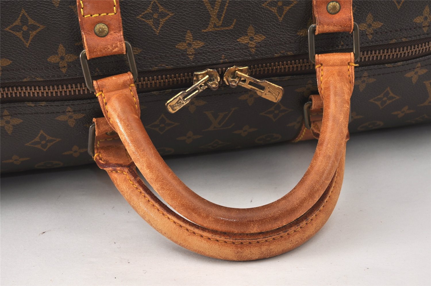 Authentic Louis Vuitton Monogram Keepall 60 Travel Boston Bag M41422 LV 4982K